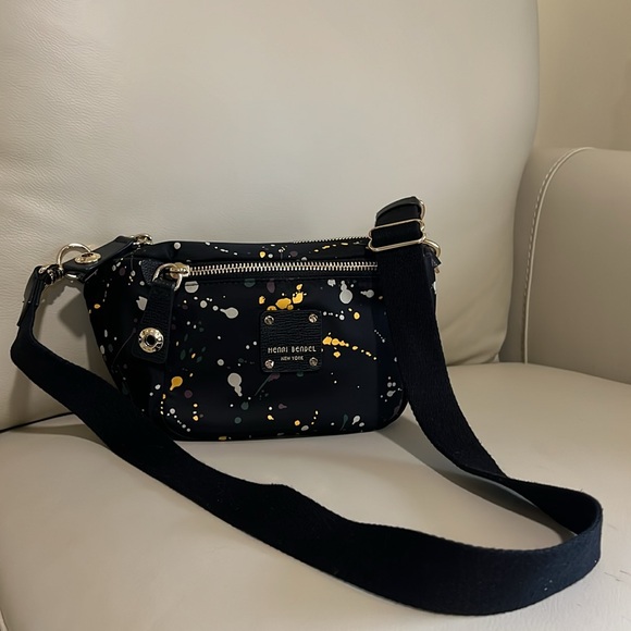 Henri Bendel Fanny pack in polyester with leather trim. - Picture 3 of 6